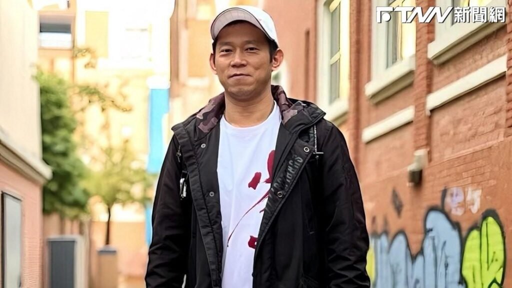 顏正國51歲冥誕！黃尚禾夫妻、唐振剛靈堂致哀　鋼鐵爸發文悼：來生再續兄弟情