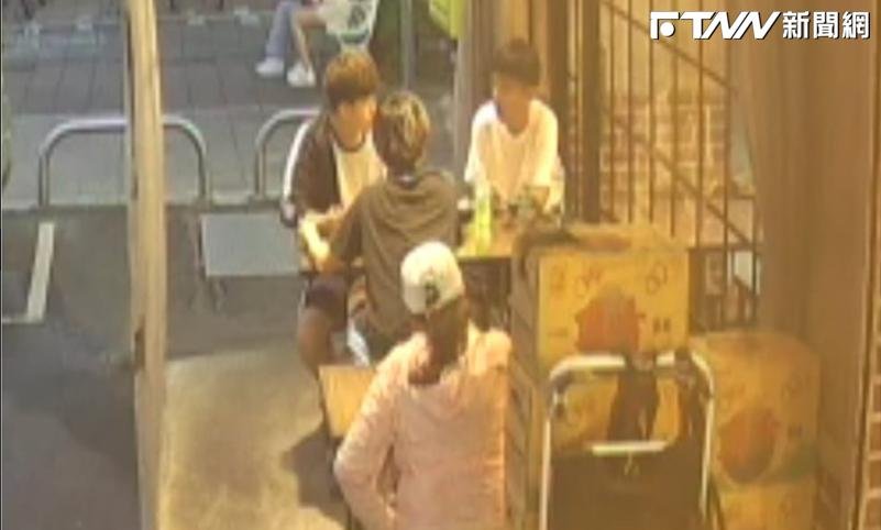 影／跑單猴子吃400元霸王餐　落跑竟還忘拿手機