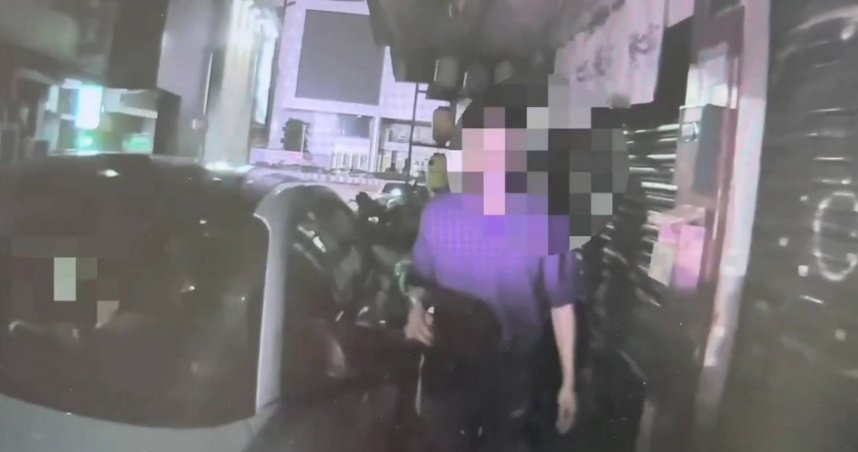 覺得代駕沒停好　男違停紅線前後移車反引警上門