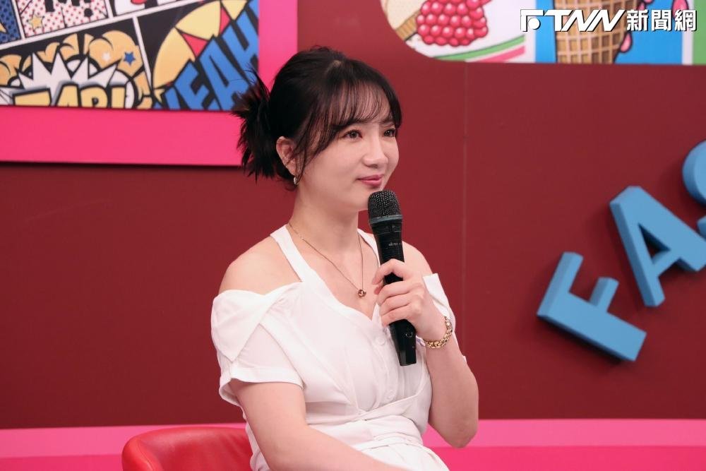 當媽不到1年就出事！《黑澀會》女星餵母乳睡著　驚醒見「1幕」傻眼：嚇瘋了